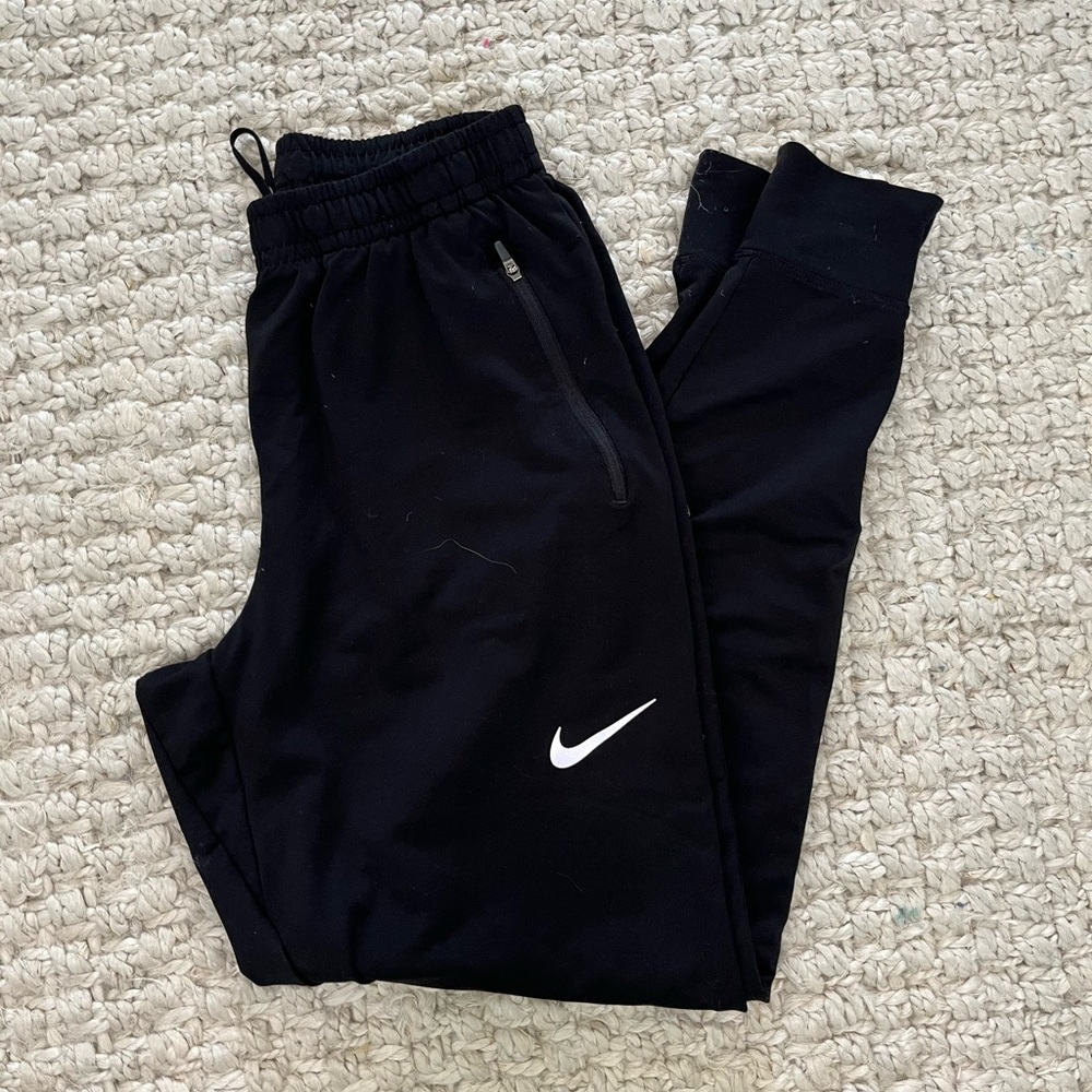 nike joggers